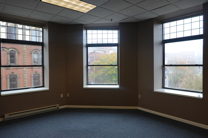 More Photos Of 57 Exchange St, Portland Office Residential For Lease