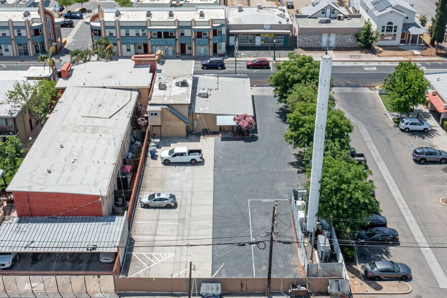 More Photos Of 616-620 N Fulton St, Fresno Office Residential For Sale