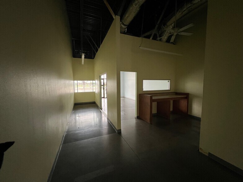 More Photos Of 1201 Longhorn Rd, Fort Worth General Retail For Lease