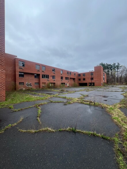 More Photos Of 860 Vestal Rd, Vestal Township Skilled Nursing Facility For Sale