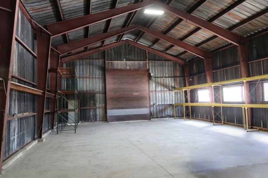 More Photos Of 4522 Wetzel Rd, Liverpool Manufacturing For Lease