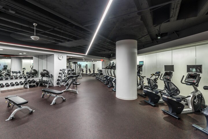 More Photos Of 901 Main St, Dallas Office For Lease