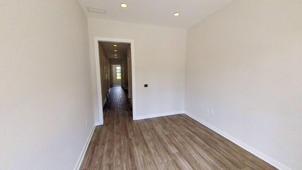 More Photos Of 6110 McFarland Station Dr, Alpharetta Office For Sale