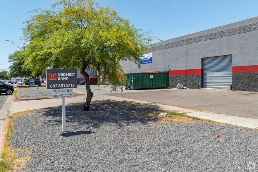 More Photos Of 260 S Hibbert St, Mesa Warehouse For Sale