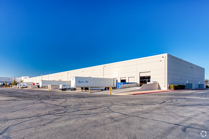 More Photos Of 1660 Helm Dr, Las Vegas Unknown For Lease