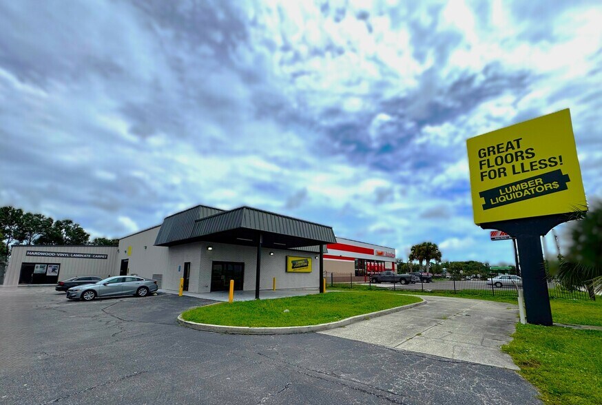 Primary Photo Of 2214 N Washington Blvd, Sarasota Warehouse For Lease
