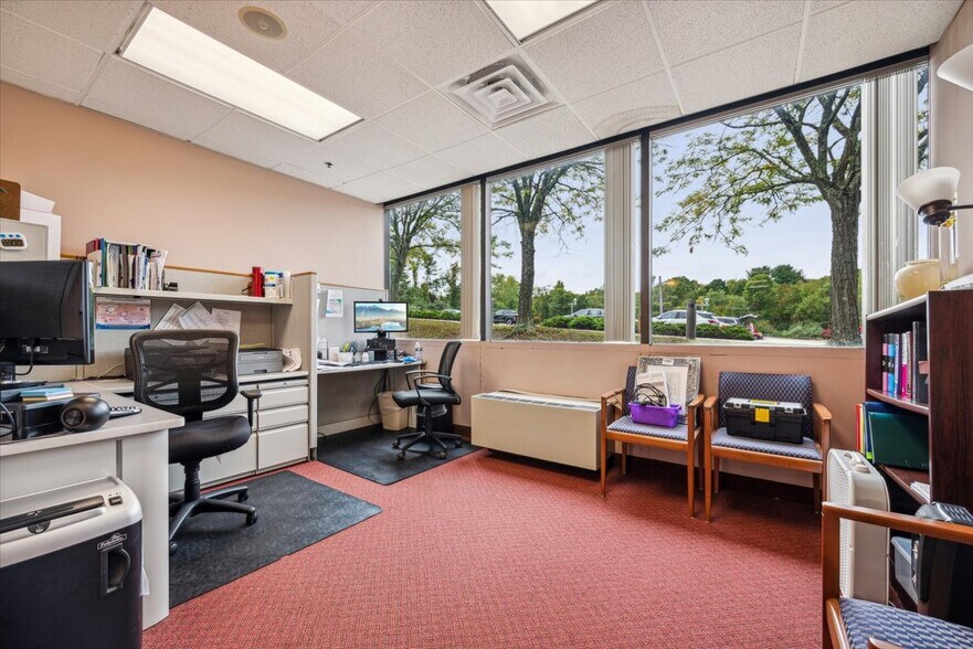 More Photos Of 1465 State Route 31 S, Annandale Medical For Lease