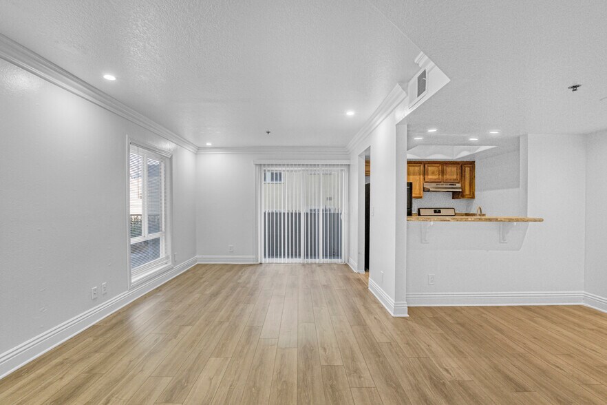 More Photos Of 511 S Carondelet St, Los Angeles Apartments For Sale