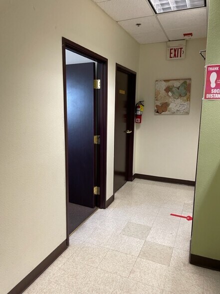 More Photos Of 5440 W Sahara Ave, Las Vegas Medical For Lease