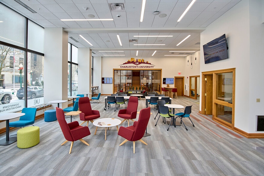 More Photos Of 240 Capitol St, Charleston Office For Sale