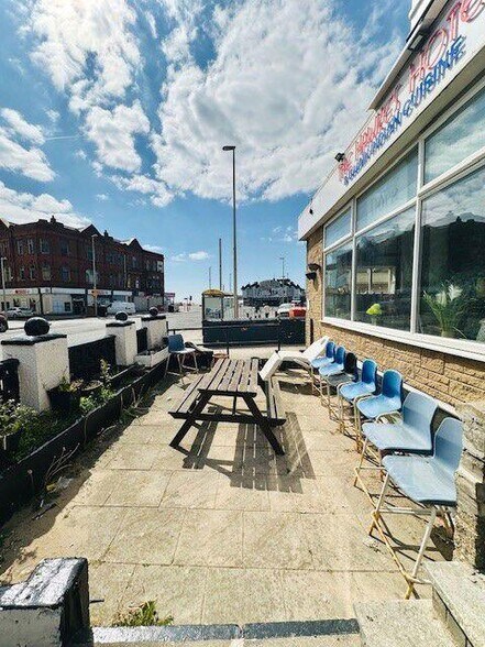 More Photos Of 4 Station Rd, Blackpool Hotel For Sale