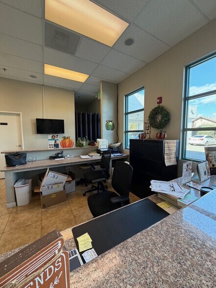 More Photos Of 4318 Maine Ave, Baldwin Park Medical For Lease