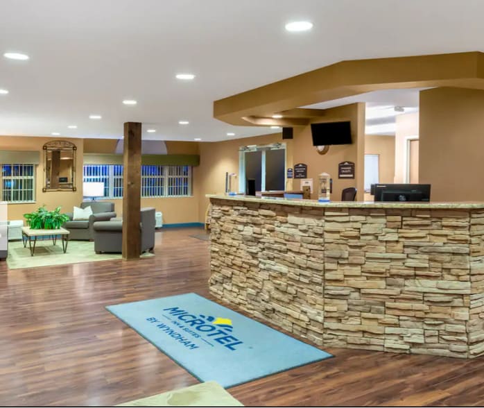 More Photos Of 1640 Cedar St, Raton Hotel For Sale