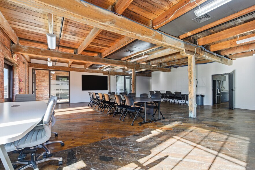 More Photos Of 508 Rhett St, Greenville Office For Lease