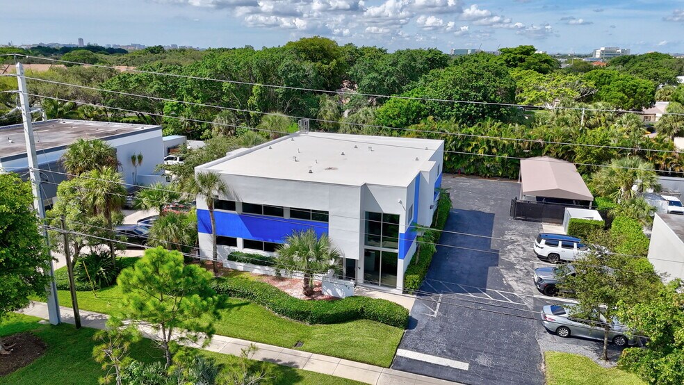 More Photos Of 442 NW 35th St, Boca Raton Office For Sale