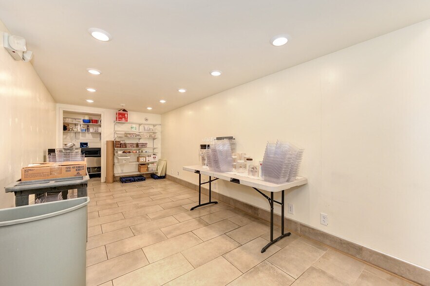 More Photos Of 27 S Main St, Colfax Storefront For Lease