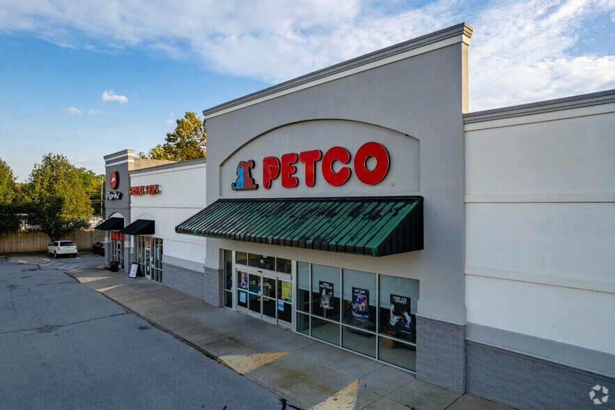 More Photos Of 7657 Highway 70 S, Nashville Storefront For Lease