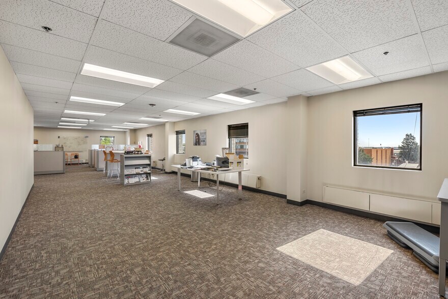 More Photos Of 400 W 48th Ave, Denver Office For Sale