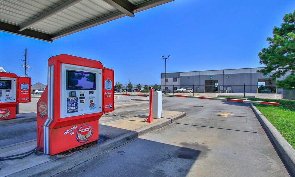 More Photos Of 2858 Treaschwig Rd, Houston Carwash For Sale
