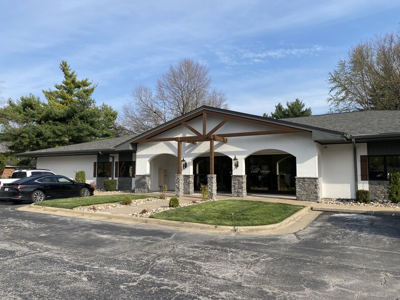 Primary Photo Of 1983 E Seminole St, Springfield Office For Sale