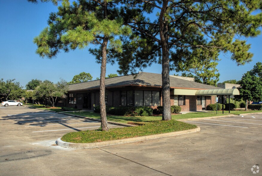 More Photos Of 11201 Richmond Ave, Houston Unknown For Lease