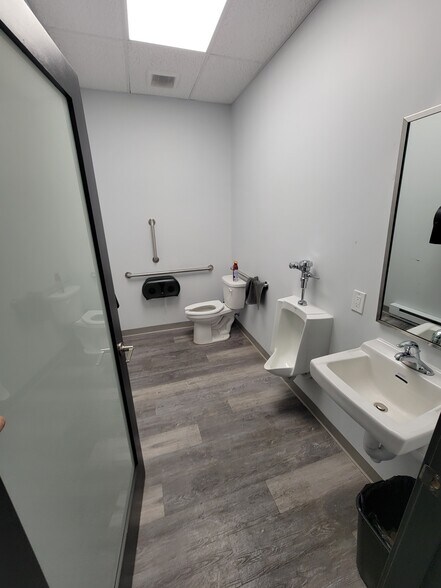 More Photos Of 808 N Ellsworth St, Allentown Warehouse For Sale