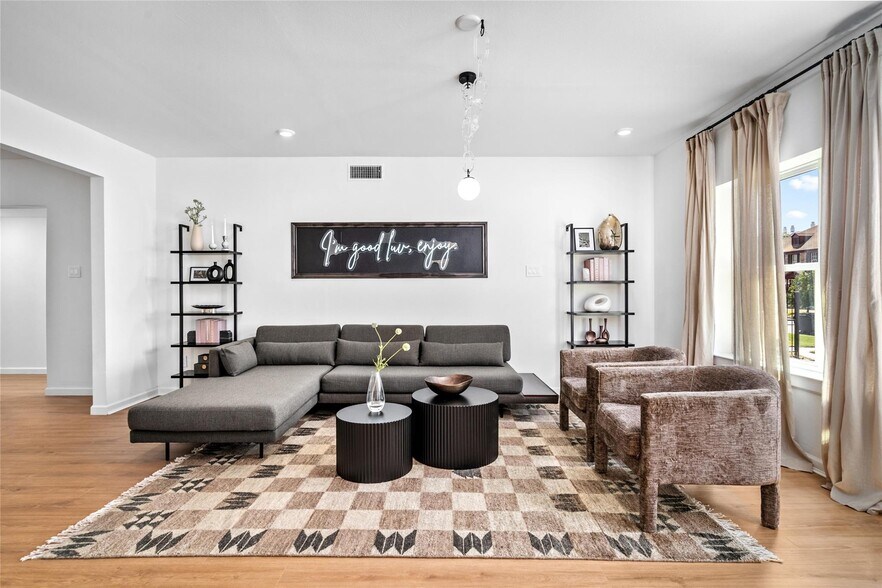 More Photos Of , Houston Multifamily For Sale