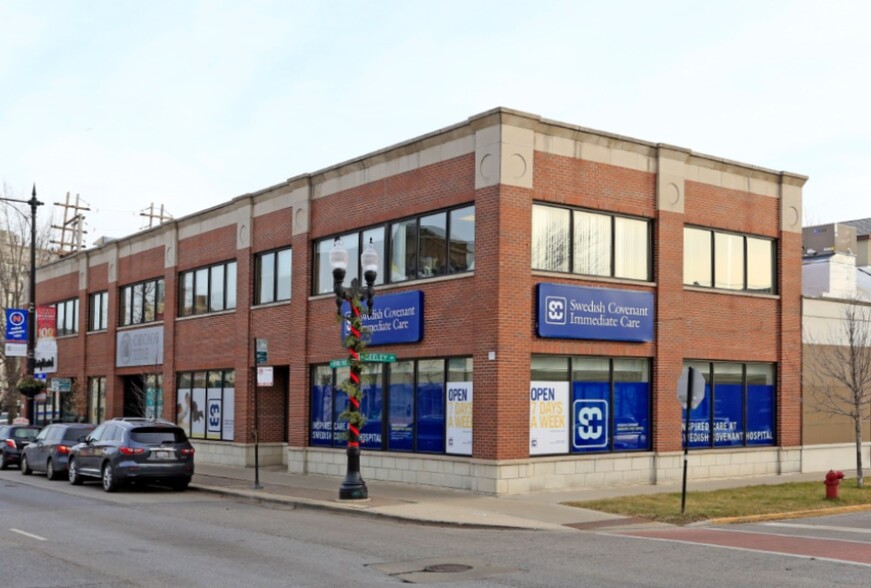 Primary Photo Of 2015-2019 W Irving Park Rd, Chicago Office For Lease