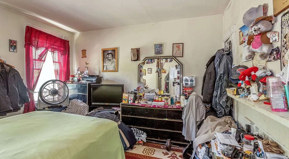 More Photos Of 33 Jackson St, Staten Island Apartments For Sale