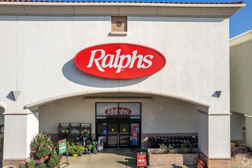 More Photos Of 600-732 N Rose Dr, Placentia General Retail For Lease