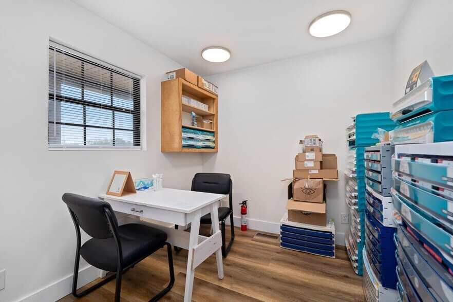 More Photos Of 364 Opie Arnold Rd, Limestone Medical For Sale