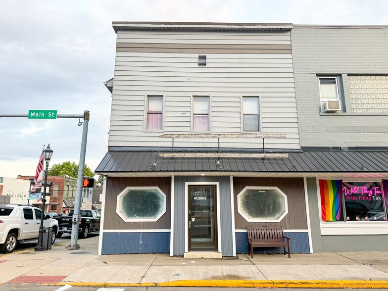 More Photos Of 101 W Main St, Syracuse Storefront Retail Residential For Lease