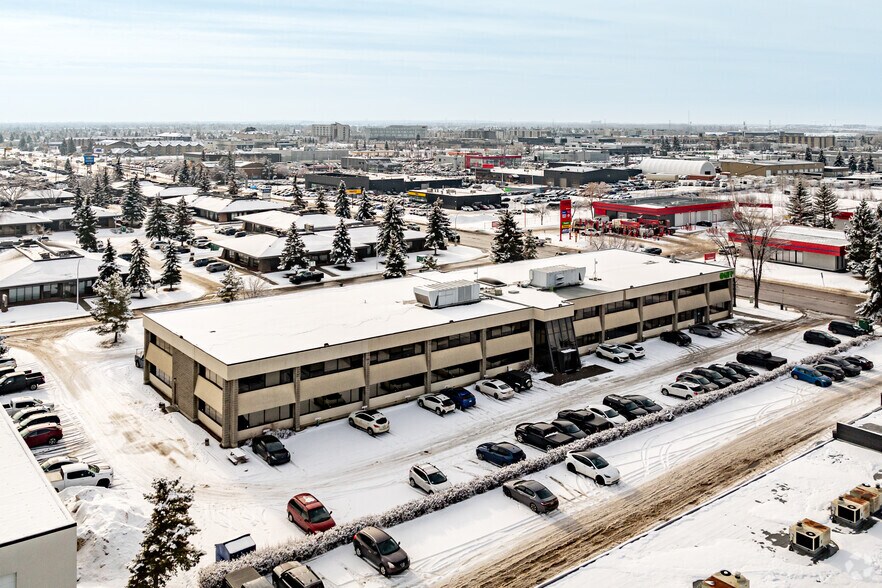 More Photos Of 17704 103rd Ave NW, Edmonton Office For Lease