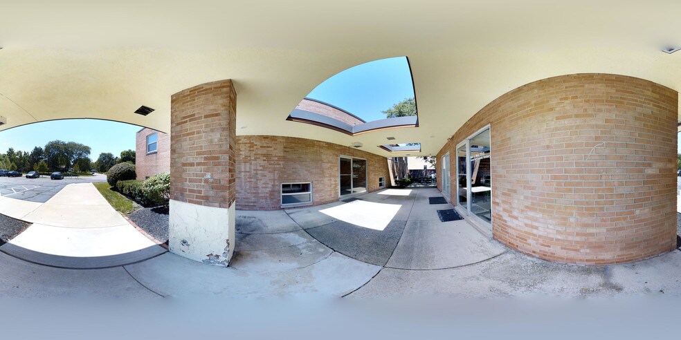 More Photos Of 1840 Zollinger Rd, Upper Arlington Loft Creative Space For Lease