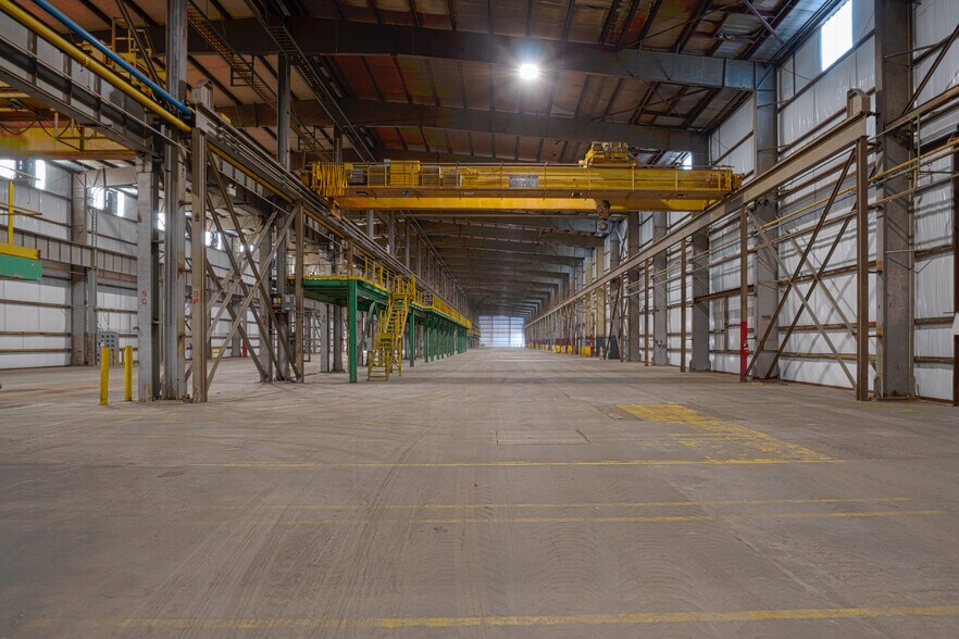 More Photos Of 2870 River Rd, Hawesville Warehouse For Lease