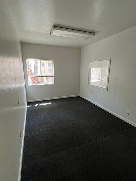 More Photos Of 31 Soledad Dr, Monterey Medical For Lease