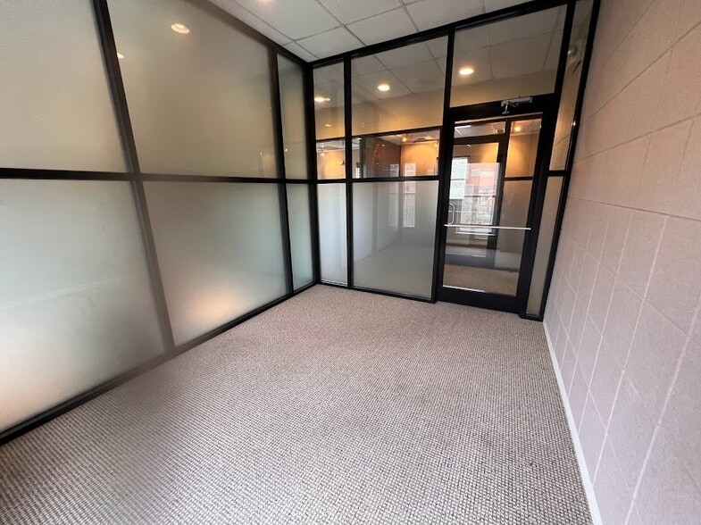 More Photos Of 211 W Matthews St, Matthews Office For Sale
