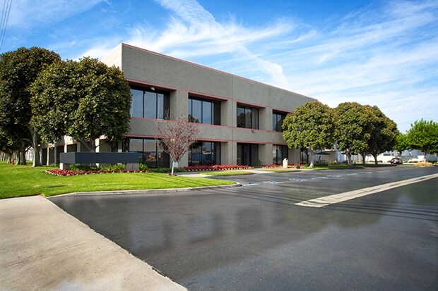 More Photos Of 601 S Acacia Ave, Fullerton Manufacturing For Lease