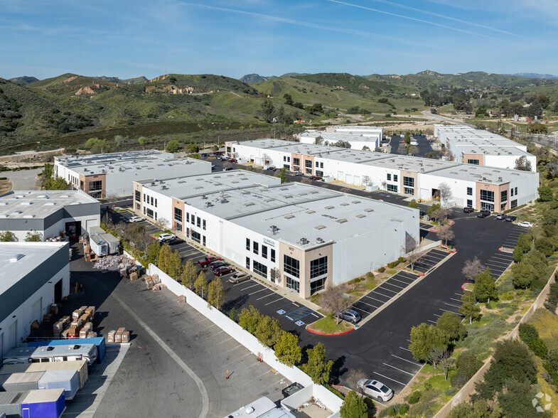 More Photos Of 28715-28727 W Industry Dr, Valencia Distribution For Sale