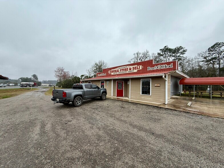 More Photos Of 552995 US Highway 1, Hilliard Restaurant For Lease