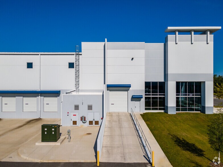 More Photos Of 5300 Allen K Breed Hwy, Lakeland Unknown For Lease