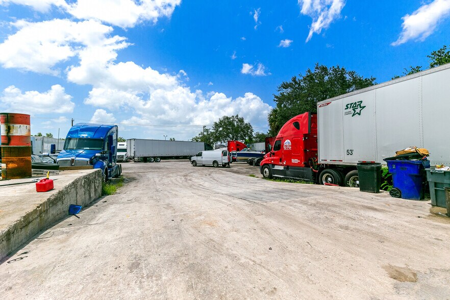 More Photos Of 850 NW 12th Ter, Pompano Beach Warehouse For Lease
