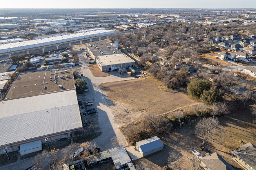 More Photos Of 1420 Vinylex Dr, Carrollton Distribution For Sale