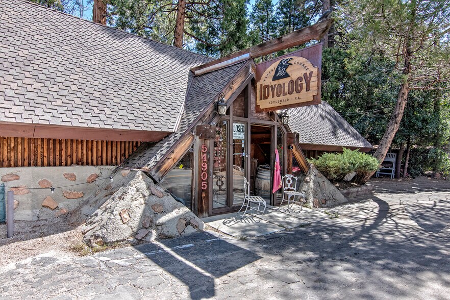More Photos Of 54905 N Circle Dr, Idyllwild-Pine Cove Restaurant For Lease