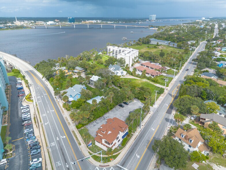 More Photos Of 213 Silver Beach Ave, Daytona Beach Office For Sale