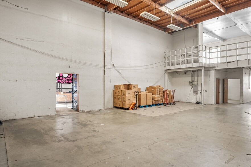 More Photos Of 2346 Via Segundo, San Ysidro Industrial For Sale