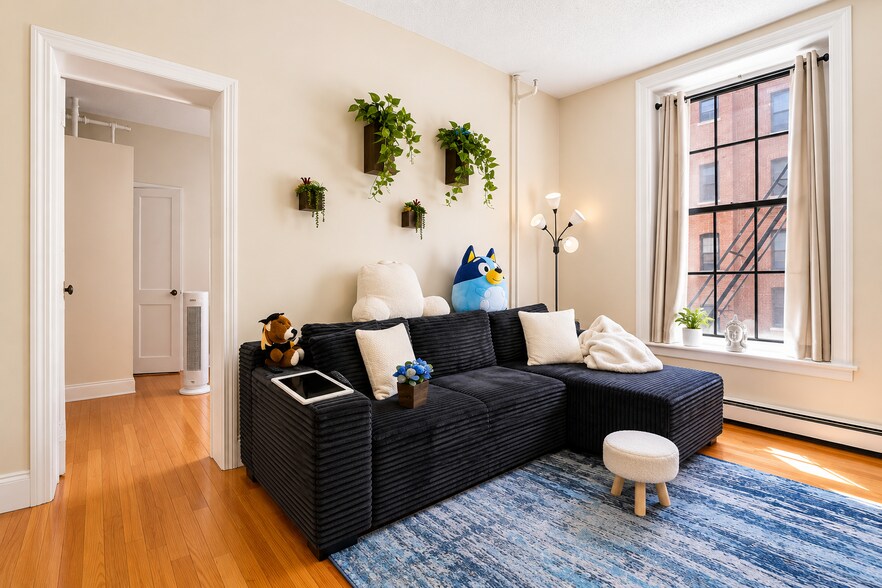 More Photos Of 35 Union St, New London Apartments For Sale