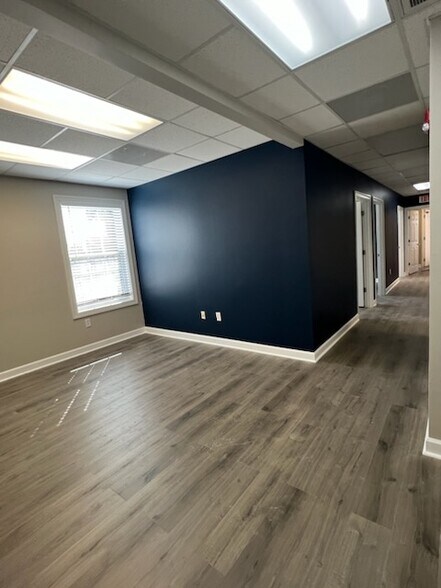 More Photos Of 18809 W Catawba Ave, Cornelius Medical For Lease