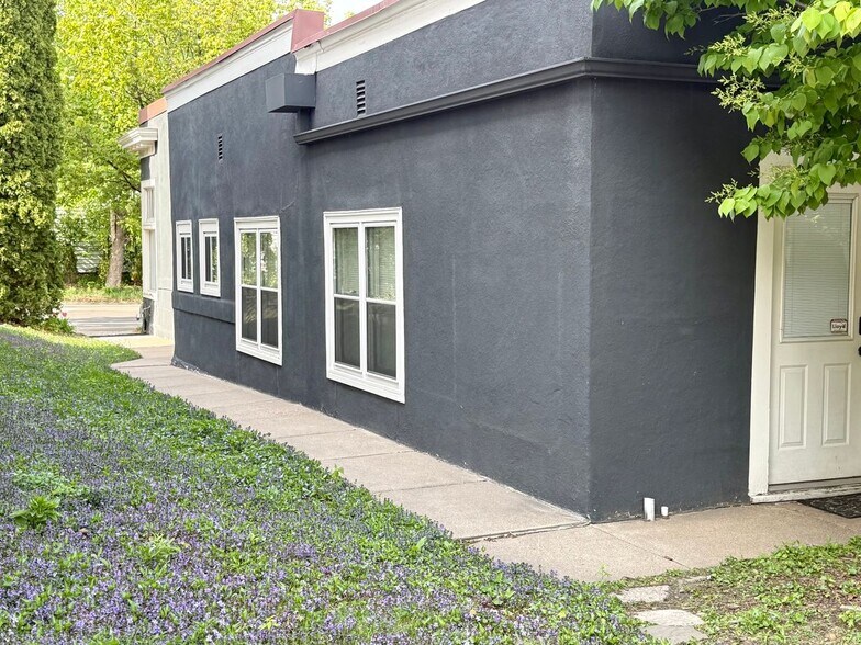 More Photos Of 3015 Franklin Ave E, Minneapolis Storefront Retail Residential For Sale