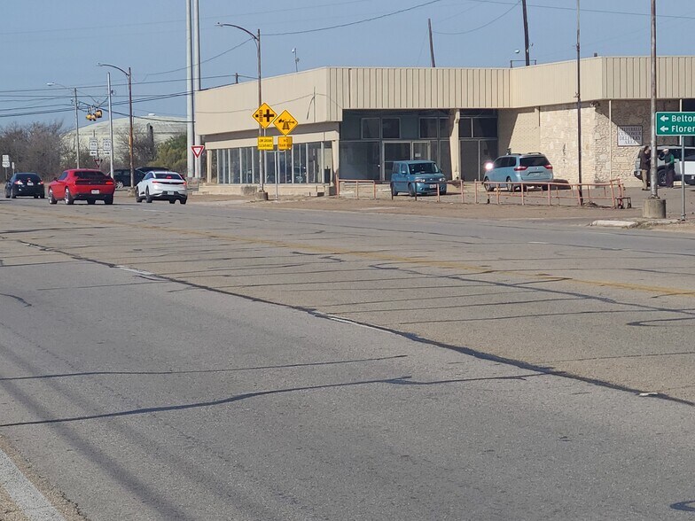 More Photos Of 1115 W Veterans Memorial Blvd, Killeen Auto Dealership For Lease
